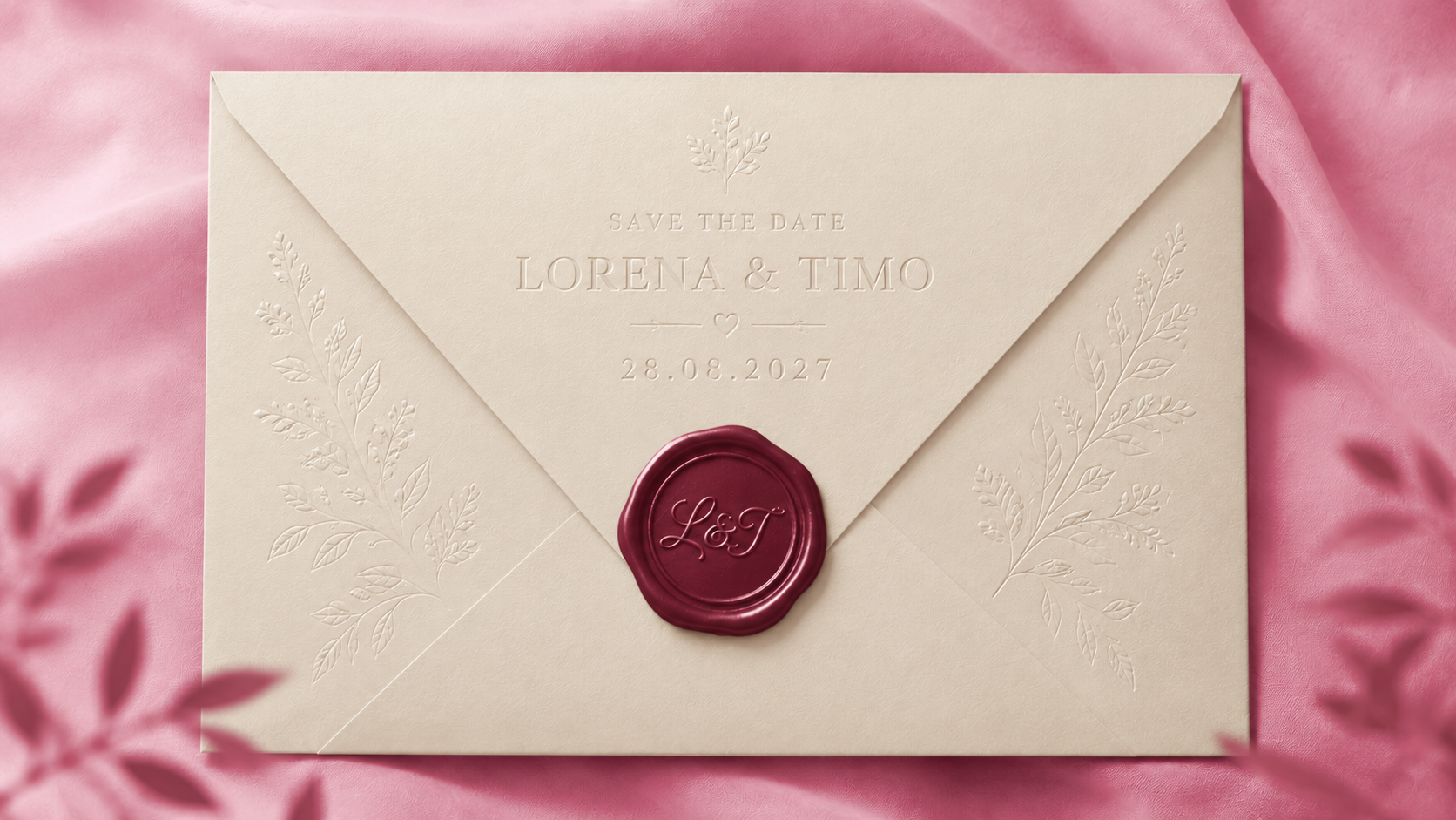 Eleganter Save-the-Date Briefumschlag von Lorena und Timo